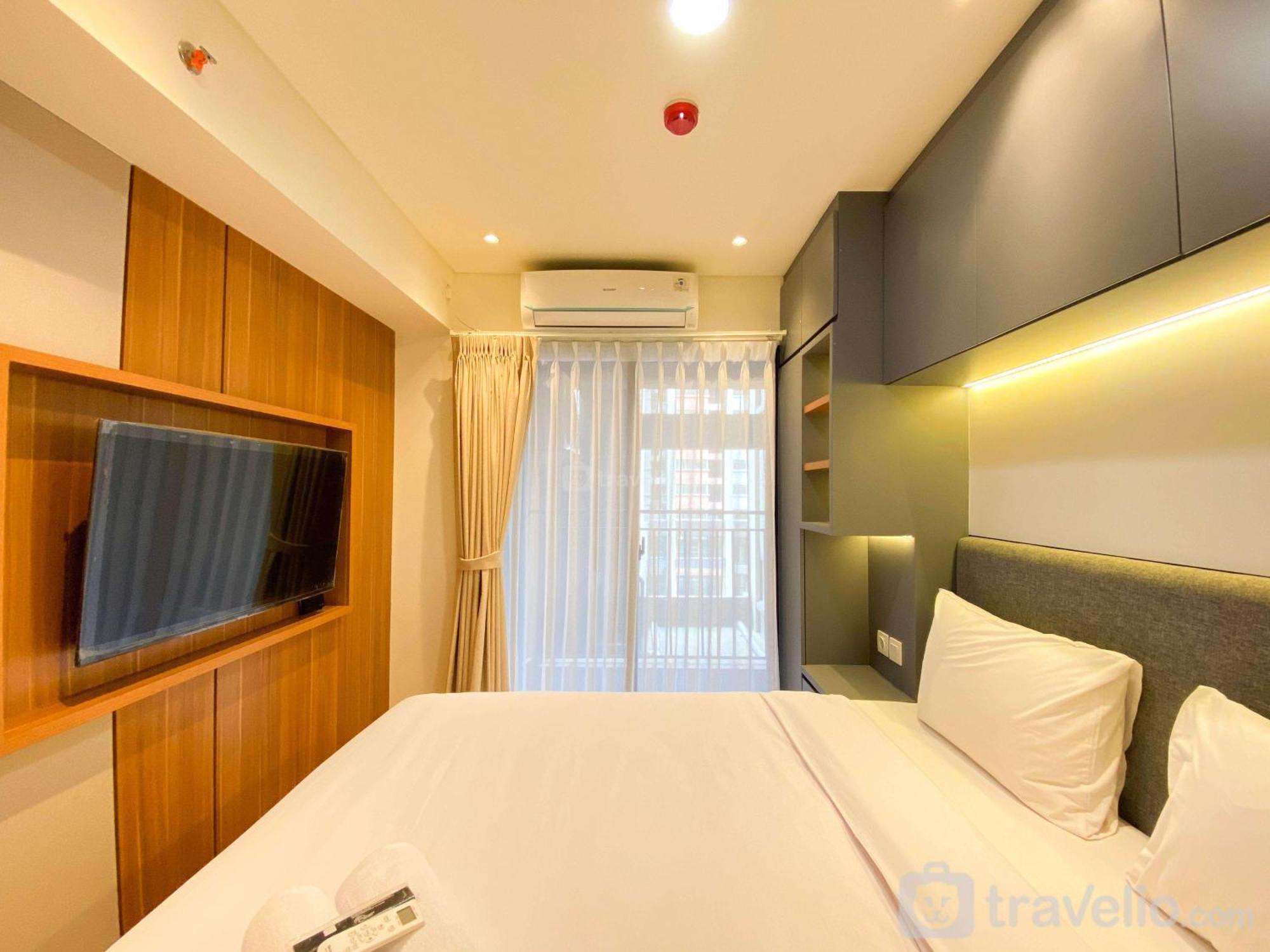 Comfortable Design 2Br With Working Space Apartment At Meikarta By Travelio Cikarang Exterior photo